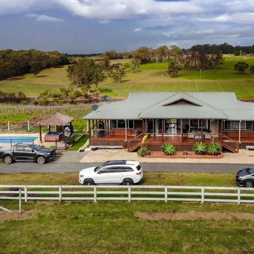 4 Rooms Cottages - Creekside Estate Farm Accommodation near Lake Macquarie1